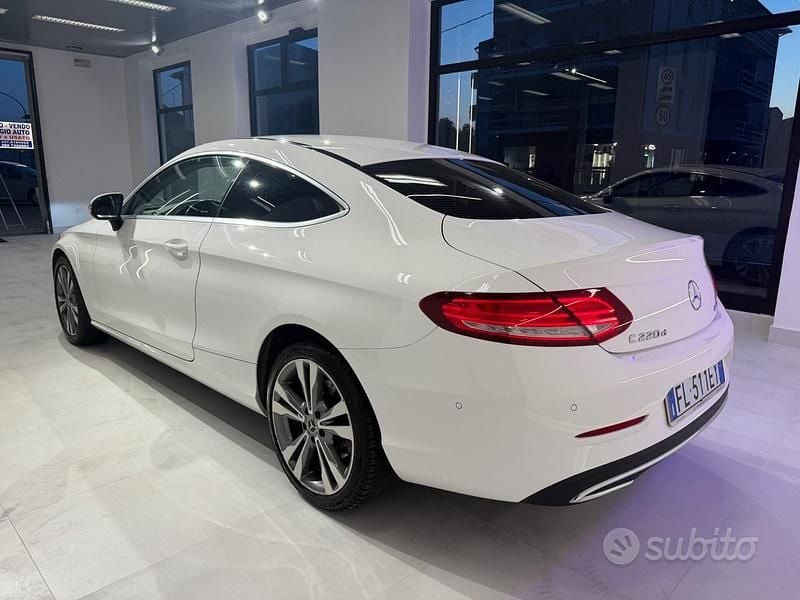 Usata Mercedes C220 Premium 170 CV (125 kW) 2017 Bianco Coupé