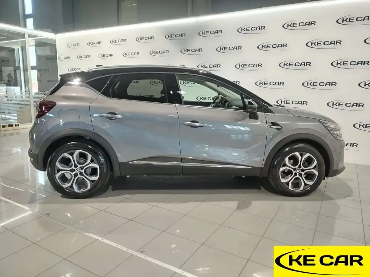 Usata Renault Captur Techno 91 CV (66 kW) 2023 Grigio SUV