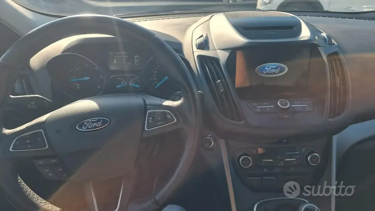 Usata Ford Kuga 120 CV (88 kW) 2018 SUV