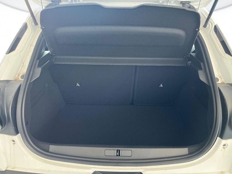 Nuova Lancia Ypsilon 110 CV (80 kW) 2025 Vernice bianco marmo Utilitaria