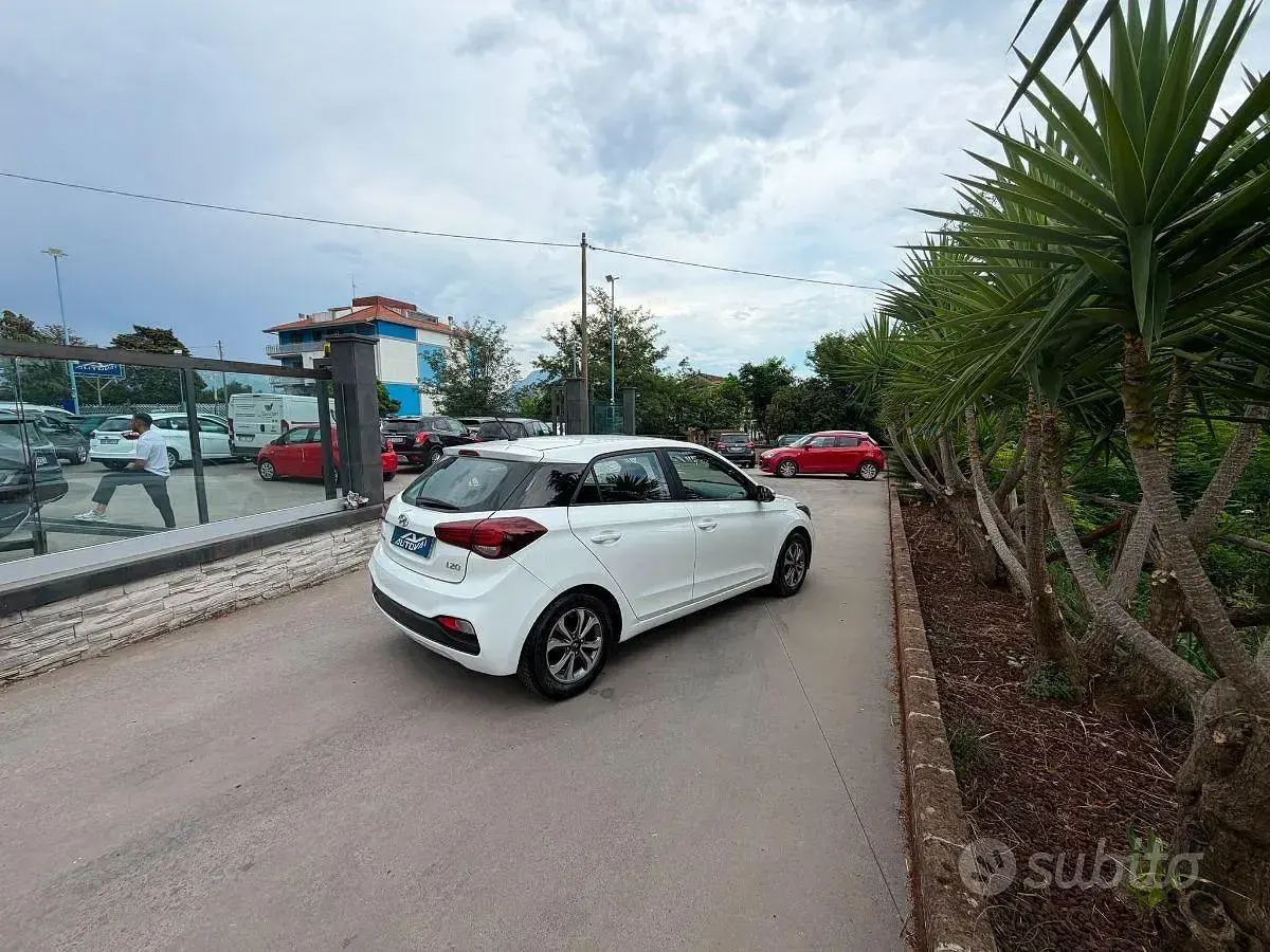 Usata Hyundai i20 75 CV (55 kW) 2019 Utilitaria