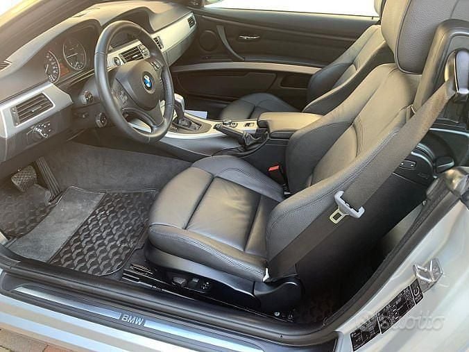 Usata BMW 320 Cabriolet 184 CV (135 kW) 2011 Grigio Cabrio