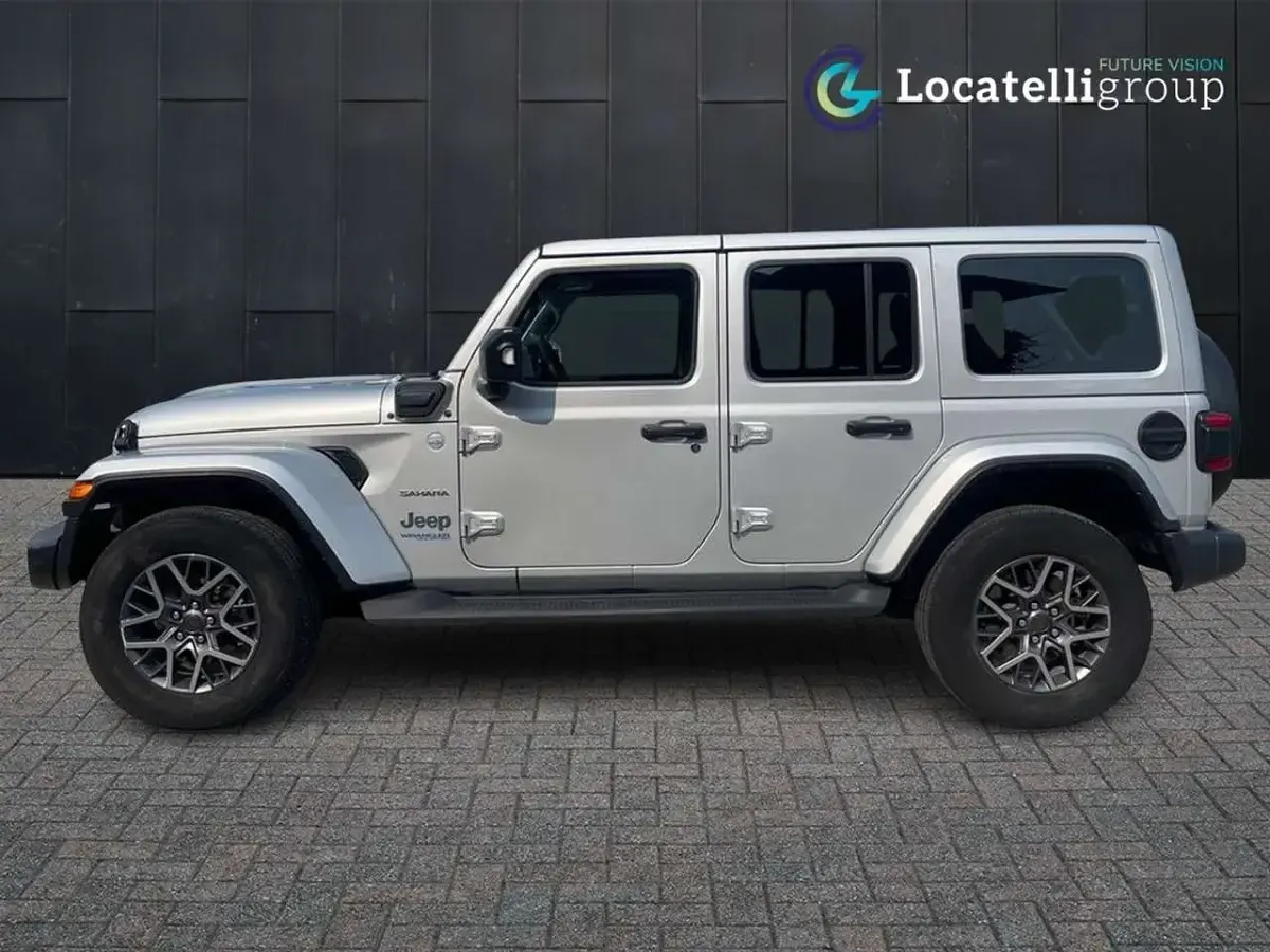 Usata Jeep Wrangler Unlimited Sahara 272 CV (200 kW) 2022 Argento SUV