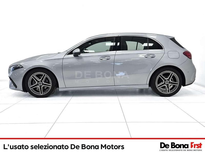 Usata Mercedes A180 AMG Line Premium 136 CV (100 kW) 2025 Argento Berlina