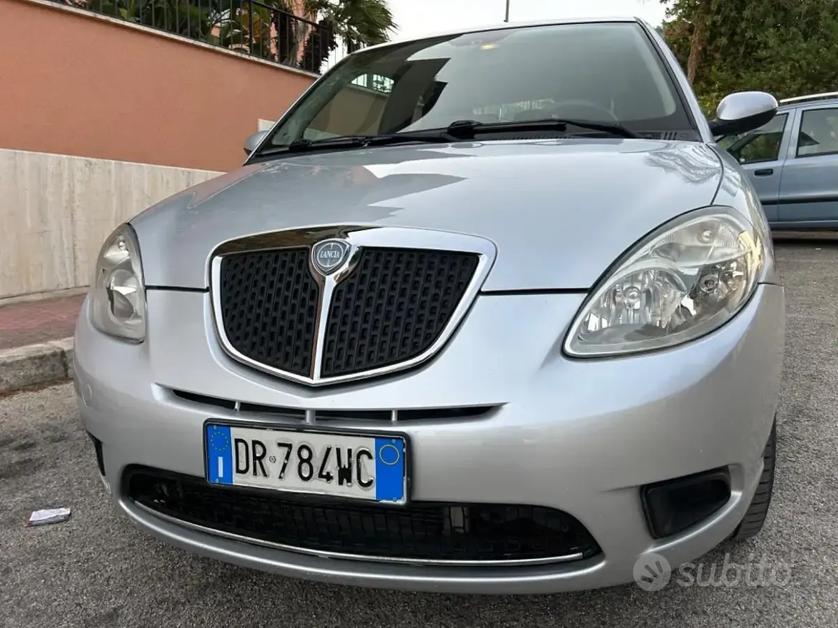 Usata Lancia Ypsilon 75 CV (55 kW) 2009 Utilitaria