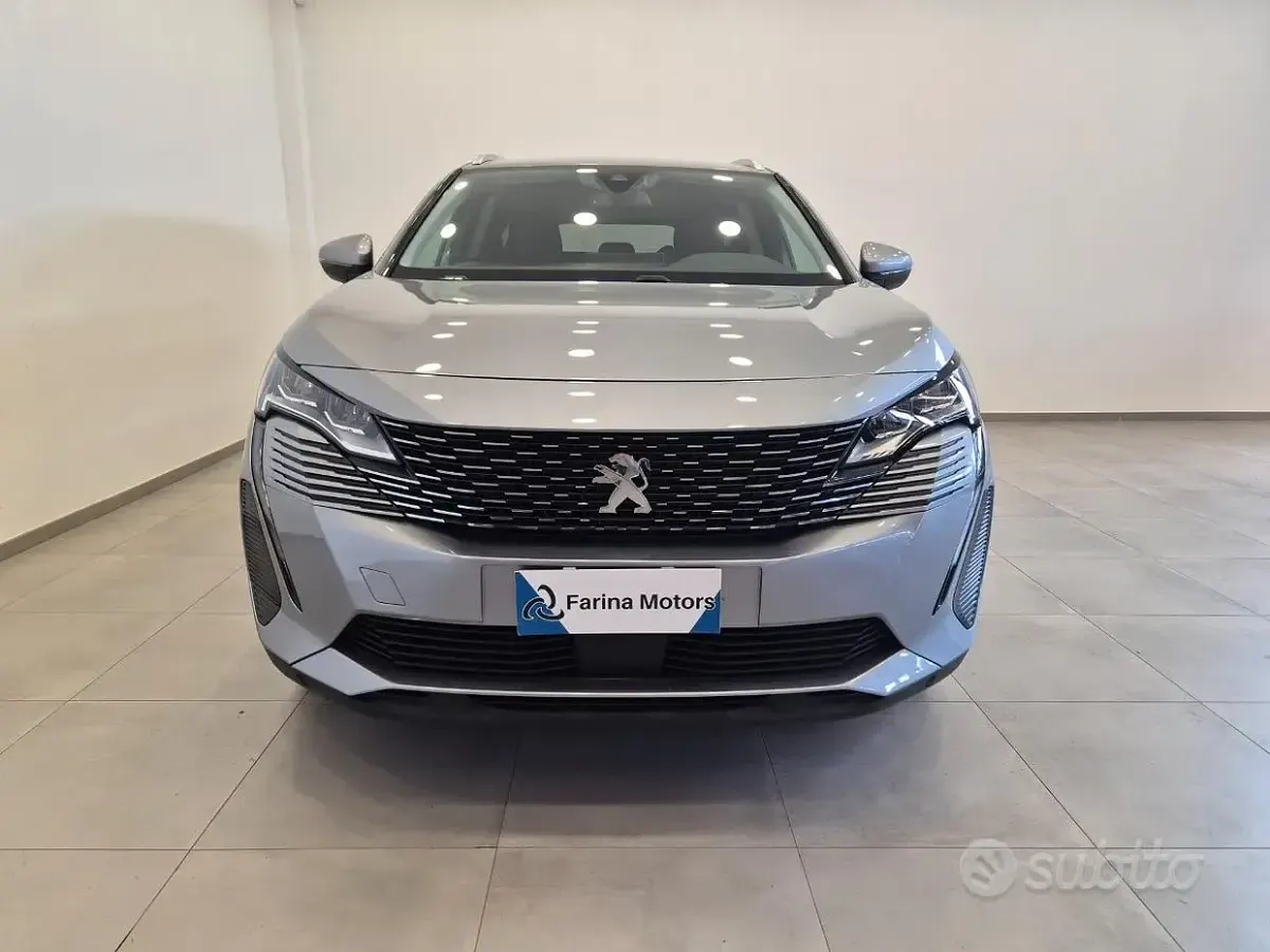 Usata Peugeot 5008 Allure 131 CV (96 kW) 2021 Grigio SUV