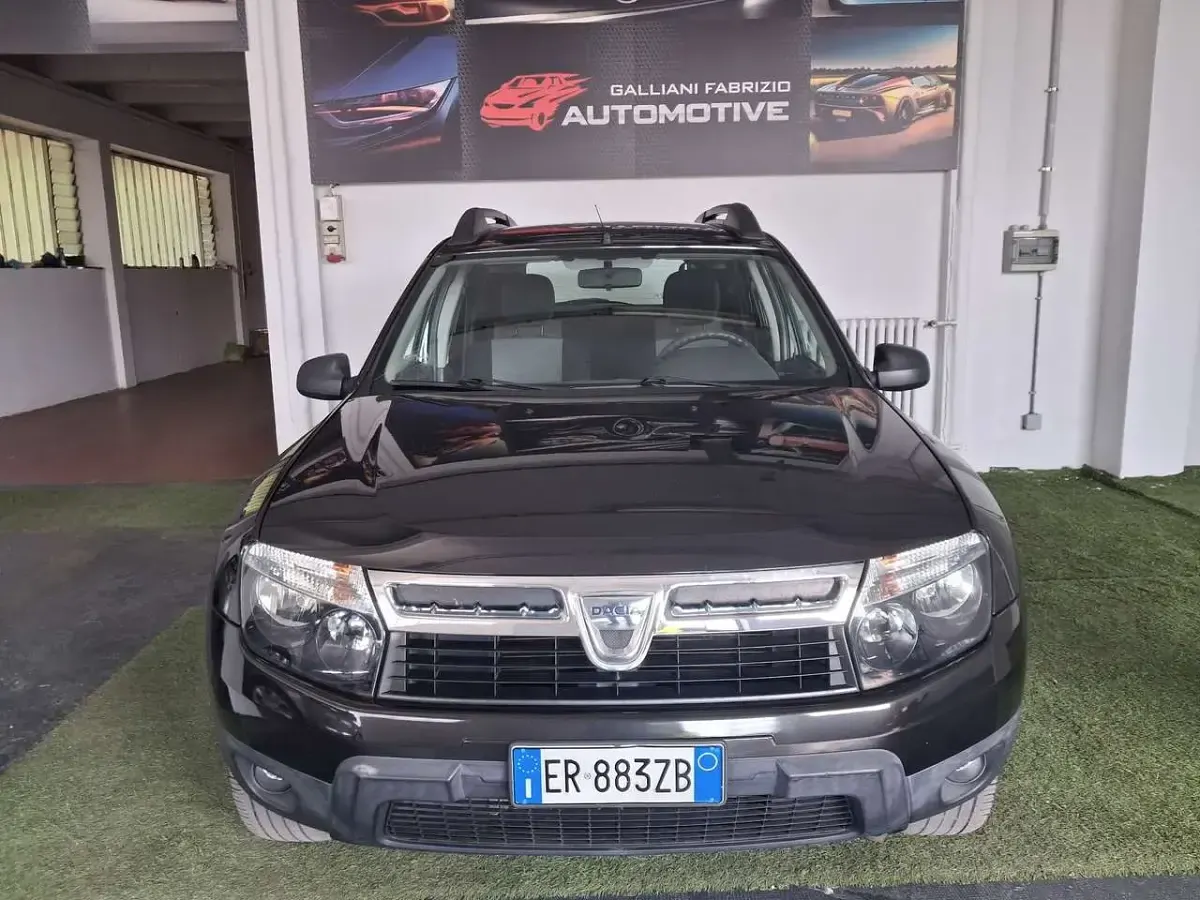Usata Dacia Duster Ambiance 105 CV (77 kW) 2013 Nero SUV