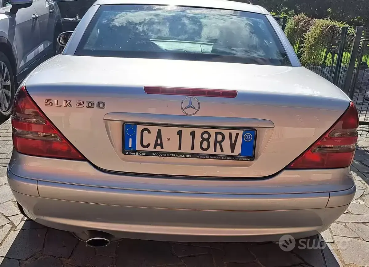 Usata Mercedes SLK200 163 CV (119 kW) 2002 Grigio Cabrio