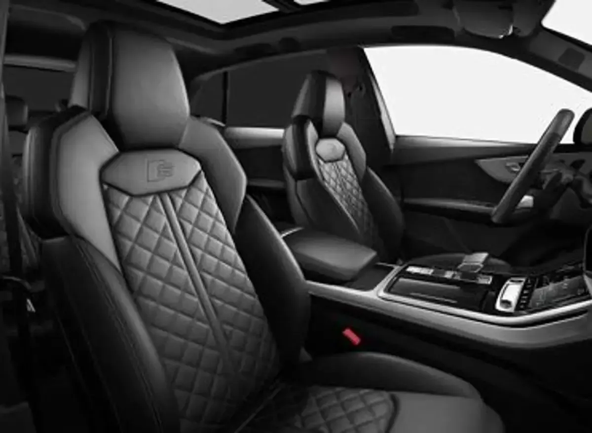 Nuova Audi Q8 S-Line 286 CV (210 kW) 2026 Grigio SUV