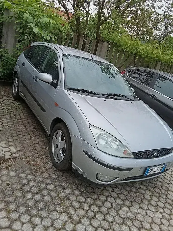 Usata Ford Focus 2004 Grigio Berlina