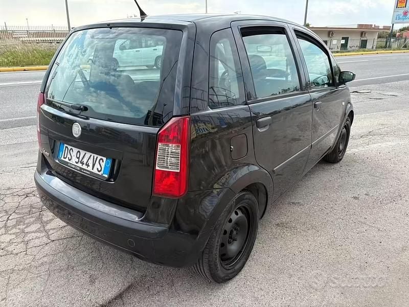 Usata Fiat Idea 90 CV (66 kW) 2008 Nero Monovolume