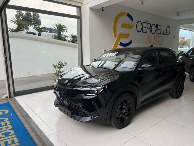 Nuova Alfa Romeo GT Junior Edizione Speciale 145 CV (106 kW) 2025 Nero metallizzato SUV