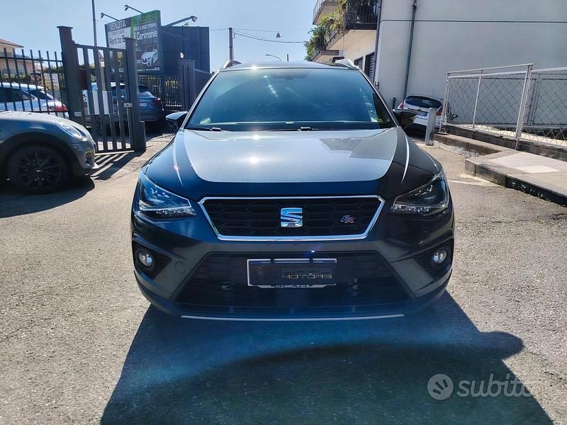 Usata Seat Arona FR 90 CV (66 kW) 2020 Grigio SUV