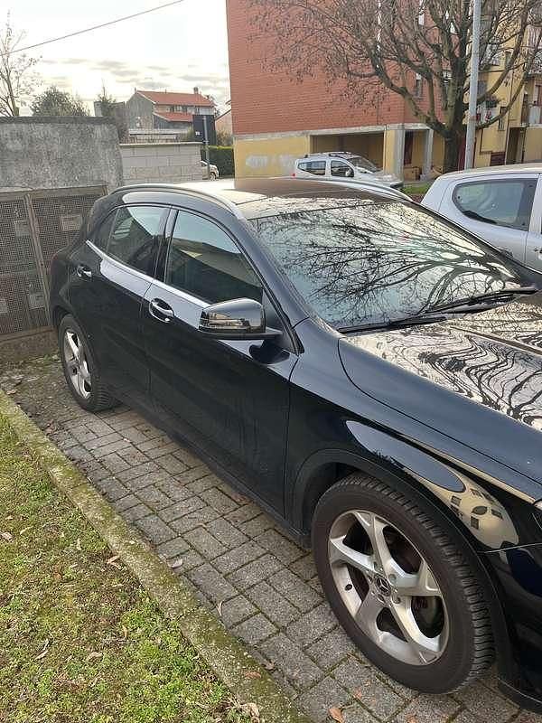 Usata Mercedes 180 131 CV (96 kW) 2019 Nero Berlina