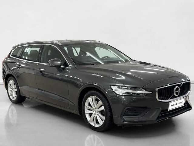 Usata Volvo V60 140 CV (102 kW) 2019 Grigio Station wagon