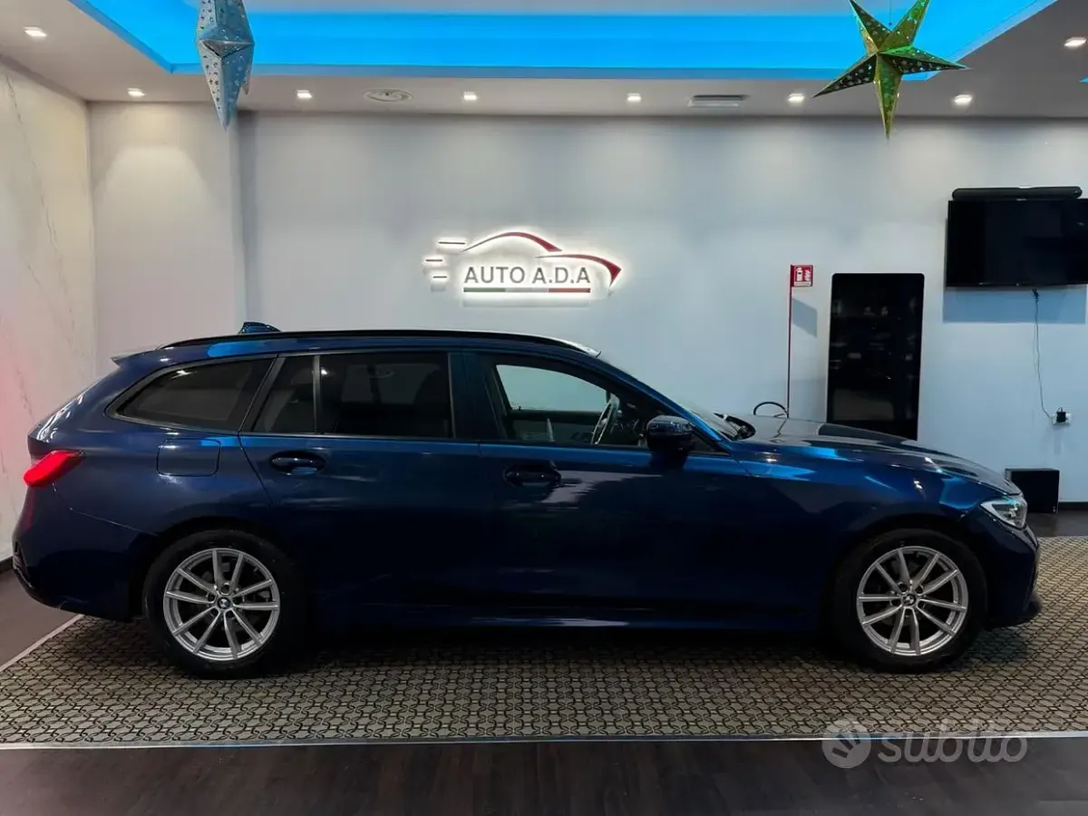 Usata BMW 318 Sport Line 150 CV (110 kW) 2020 Blu Station wagon