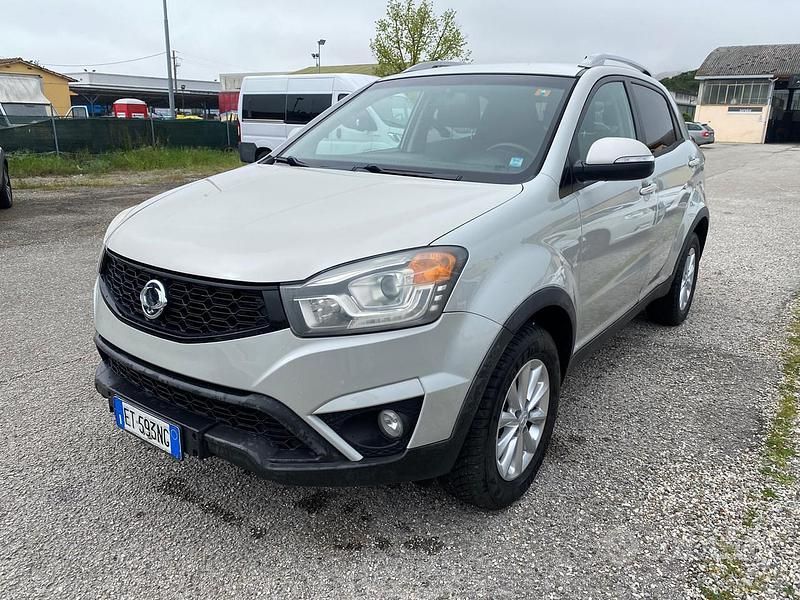 Grigio Usata 2014 Ssangyong (KGM) Korando SUV | 4900 € (Buon prezzo) - Immagine 1/4