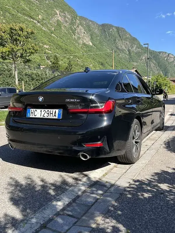 Usata BMW 330e Advantage 292 CV (214 kW) 2020 Nero Berlina