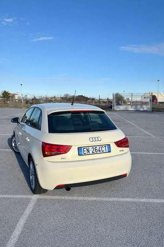 Usata Audi A1 Ambition 86 CV (63 kW) 2011 Bianco Utilitaria