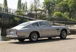 Usata Aston Martin DB6 282 CV (207 kW) 1966 Argento Coupé