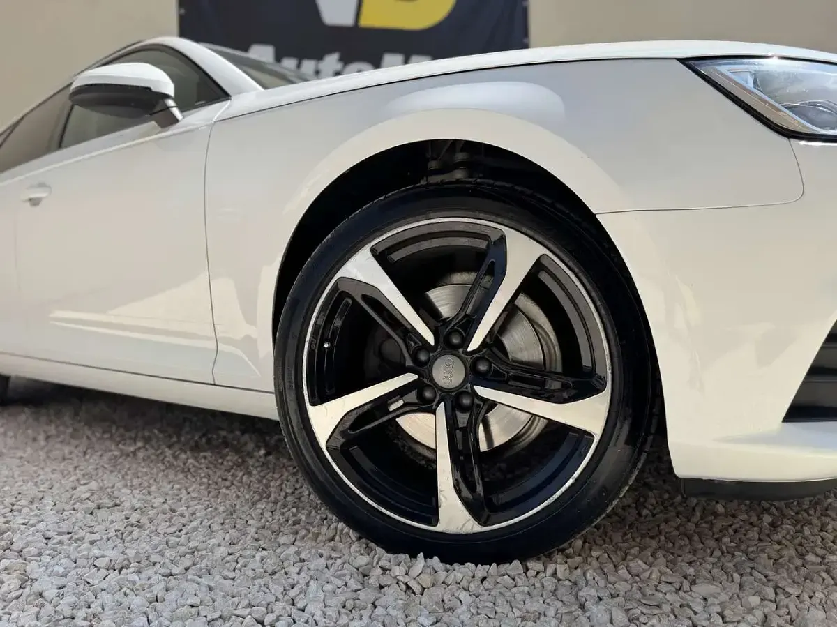 Usata Audi A4 Business Plus 150 CV (110 kW) 2017 Bianco Station wagon