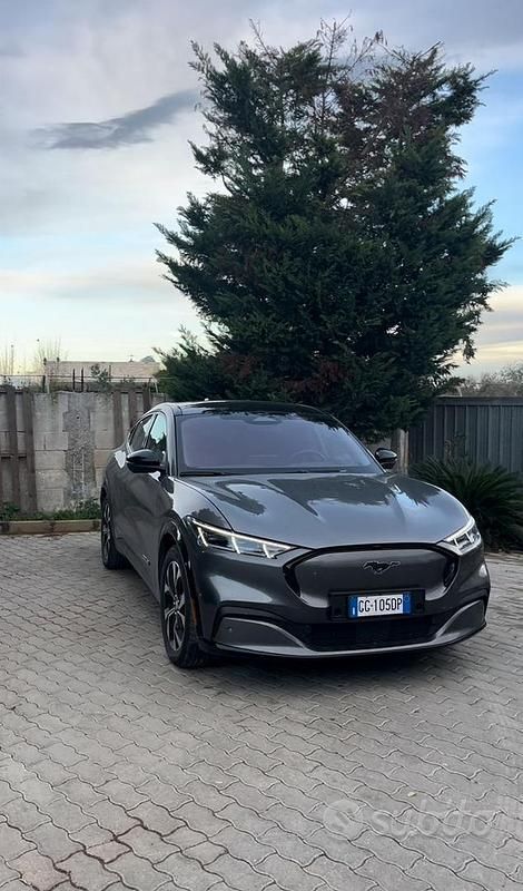 Usata 2022 Ford Mustang Extended Range Station wagon | 30.499 € - Immagine 1/4