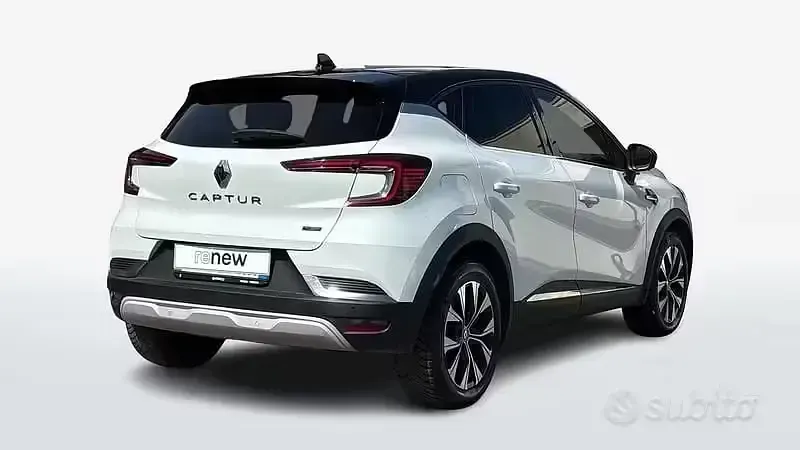 Usata Renault Captur Techno 94 CV (69 kW) 2023 Bianco SUV