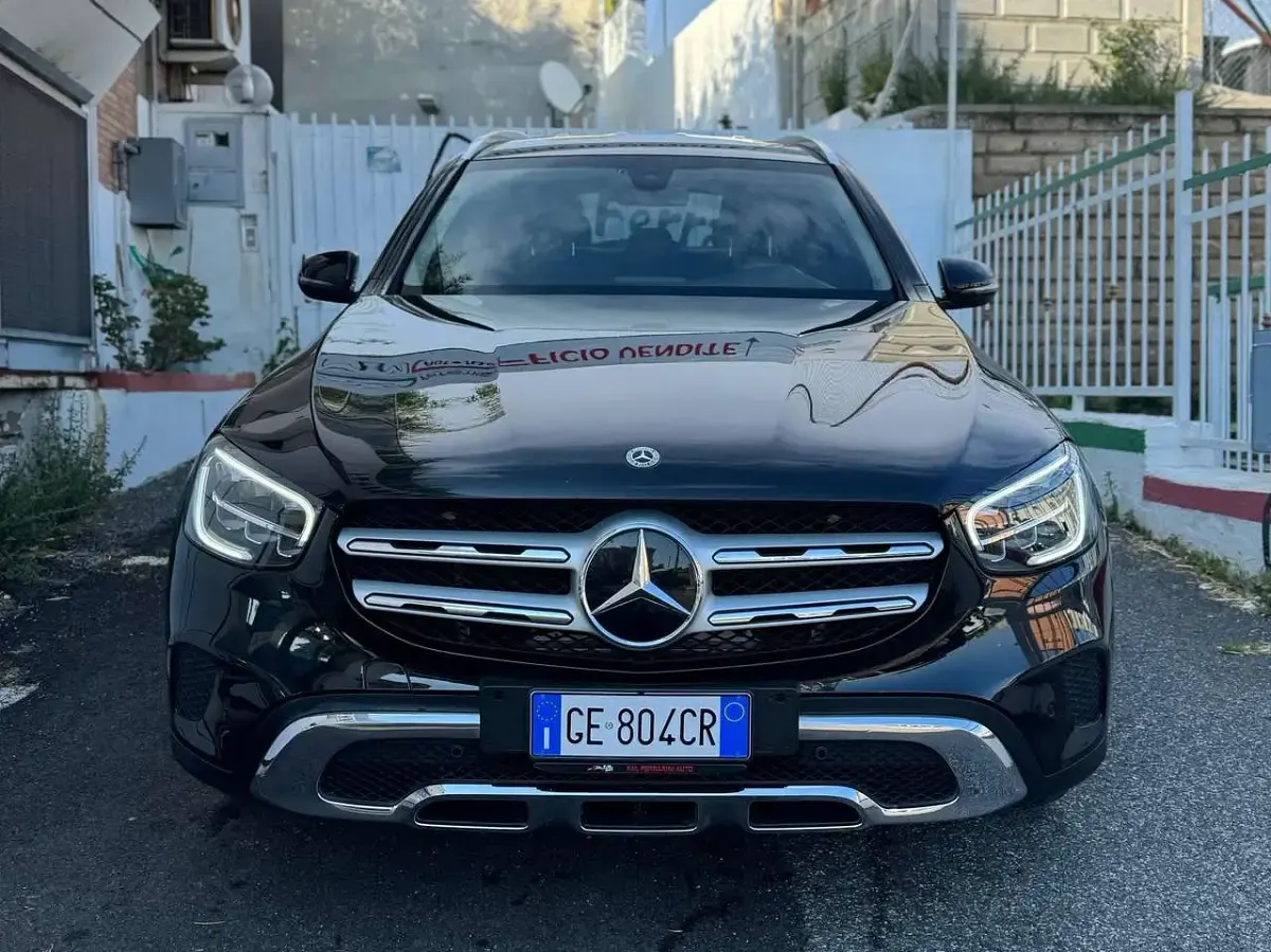 Usata Mercedes GLC200 Business 163 CV (119 kW) 2021 Nero SUV