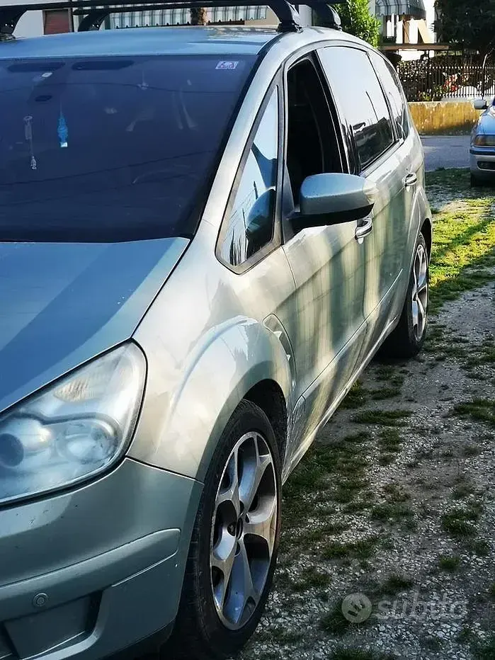 Usata Ford S-MAX S 140 CV (102 kW) 2009 Monovolume