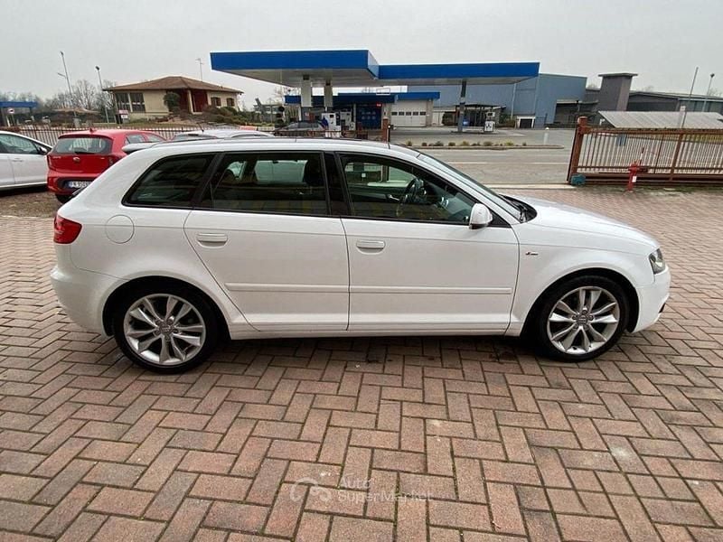 Usata Audi A3 S-Line 105 CV (77 kW) 2013 Bianco Berlina