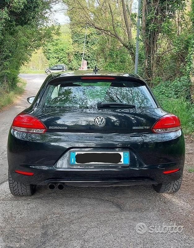 Usata VW Scirocco 122 CV (89 kW) 2011 Nero Coupé