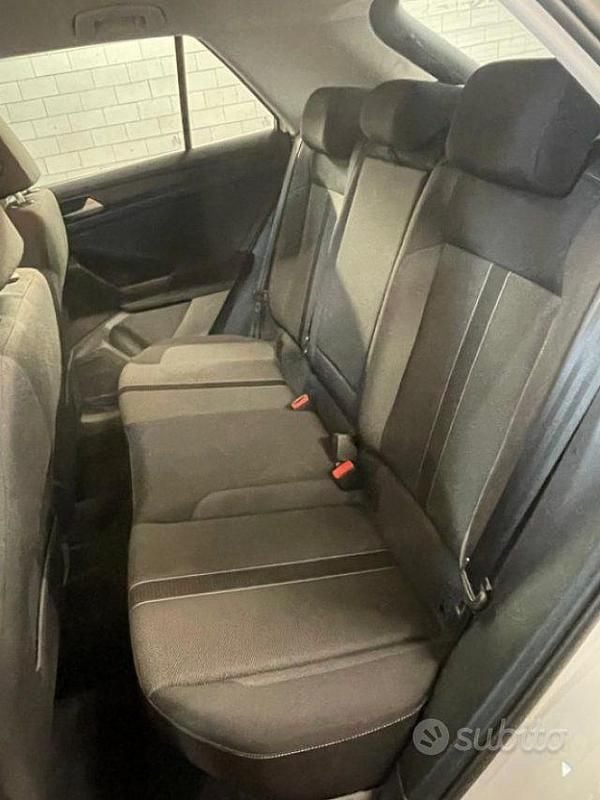Usata VW T-Roc Life 116 CV (85 kW) 2024 Bianco SUV