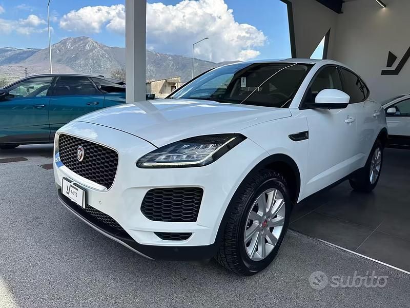 Usata Jaguar E-Pace 150 CV (110 kW) 2020 Vernice fuji white SUV