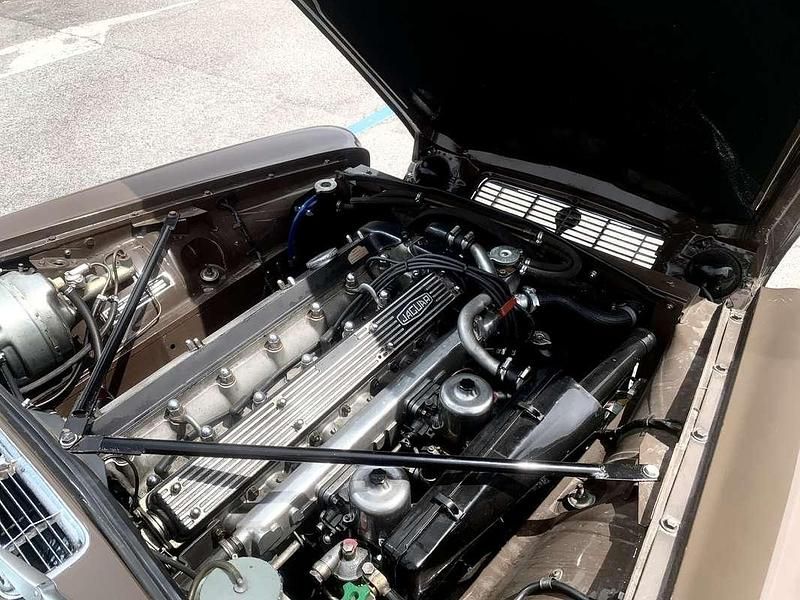 Usata Jaguar XJ6 S 245 CV (180 kW) 1970 Marrone Berlina