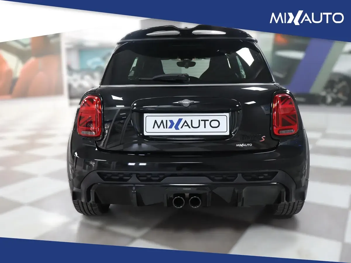 Usata Mini Cooper S 178 CV (130 kW) 2022 Nero Utilitaria