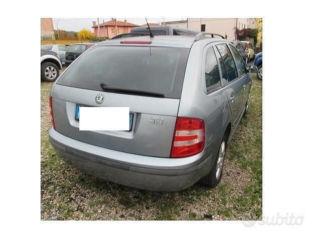 Usata Skoda Fabia Style 75 CV (55 kW) 2006 Grigio Station wagon