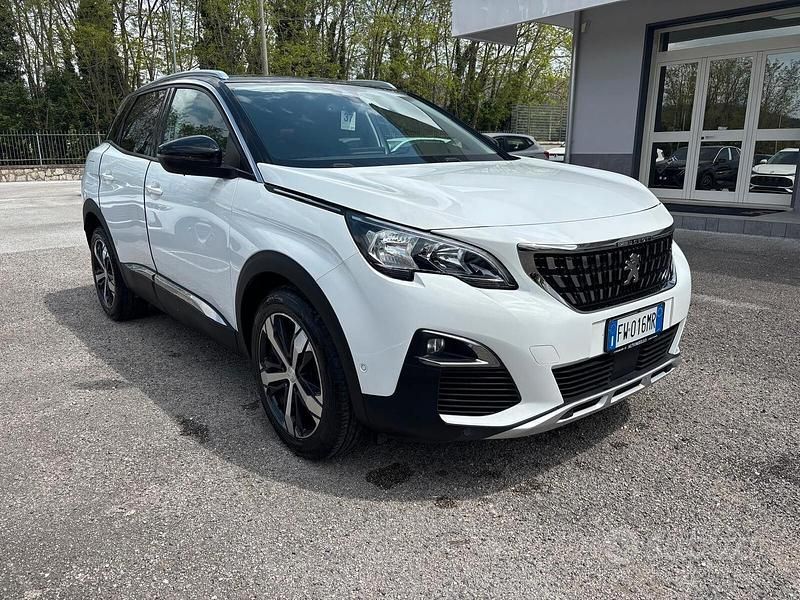 Usata Peugeot 3008 Allure 130 CV (95 kW) 2019 Bianco SUV