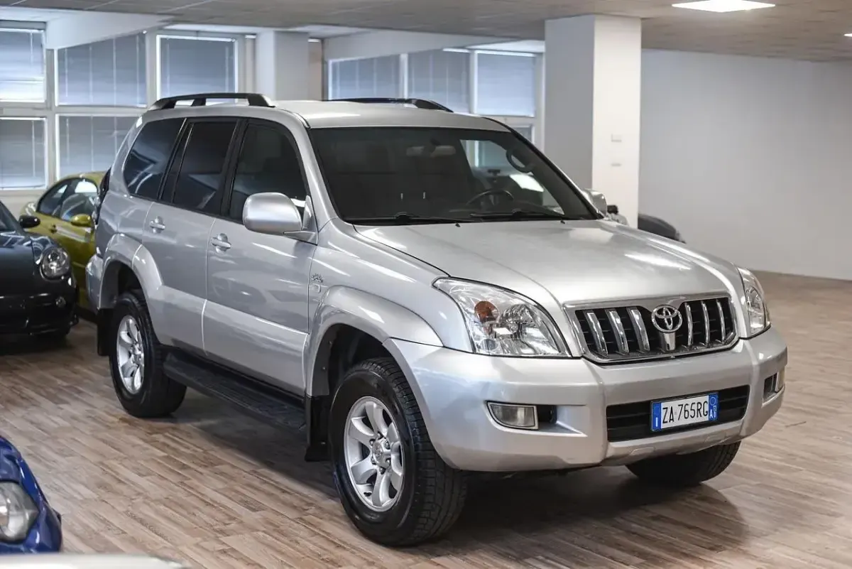 Usata Toyota Land Cruiser Sol 172 CV (126 kW) 2007 Argento SUV