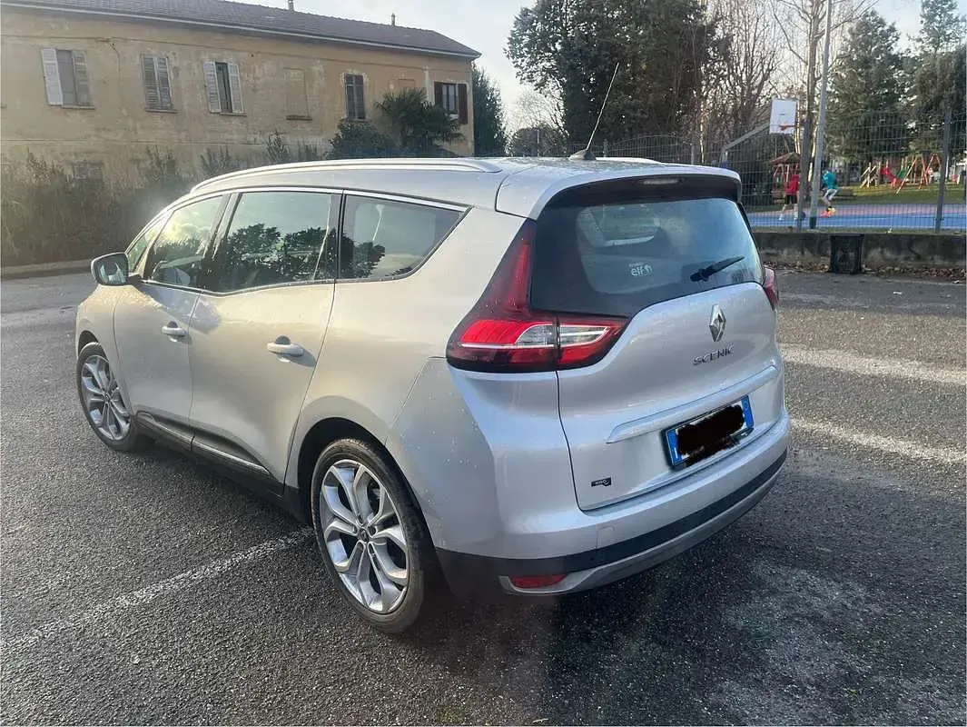 Usata Renault Grand Scénic IV Business 110 CV (80 kW) 2018 Monovolume