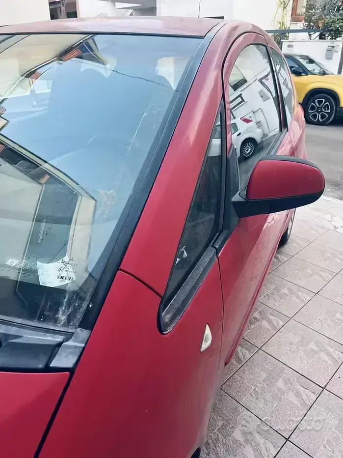 Usata Mitsubishi Colt 95 CV (69 kW) 2007 Rosso Berlina