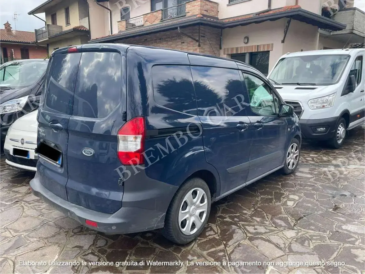 Usata Ford Transit Courier Trend 97 CV (71 kW) 2017 Blu Furgone