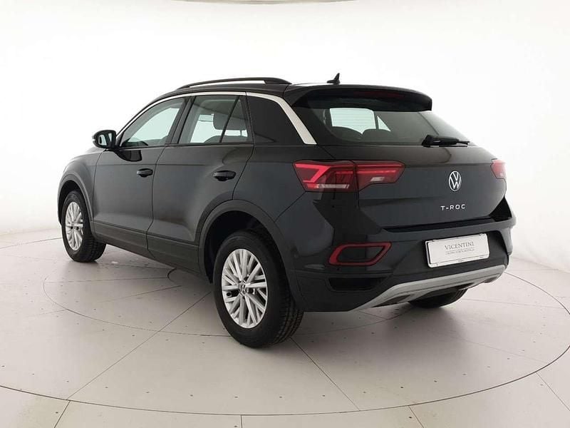Usata VW T-Roc Life 150 CV (110 kW) 2025 Deep black perlato SUV