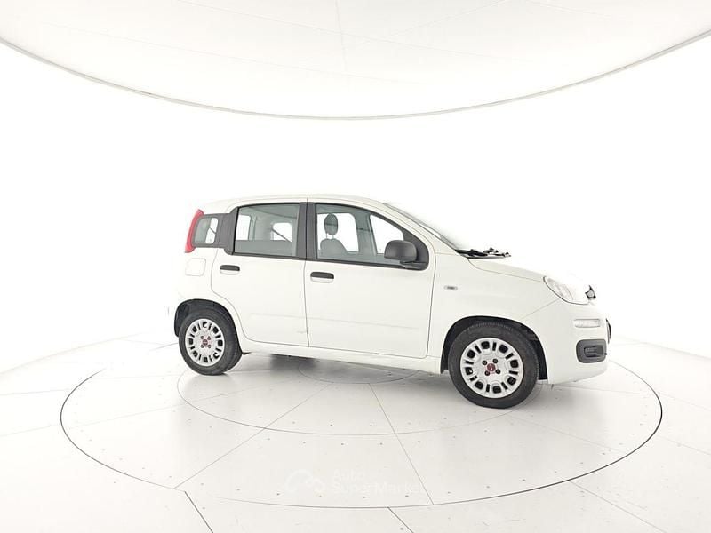 Bianco Usata 2022 Fiat Panda S Tre volumi | 9900 € (Buon prezzo) - Immagine 1/4