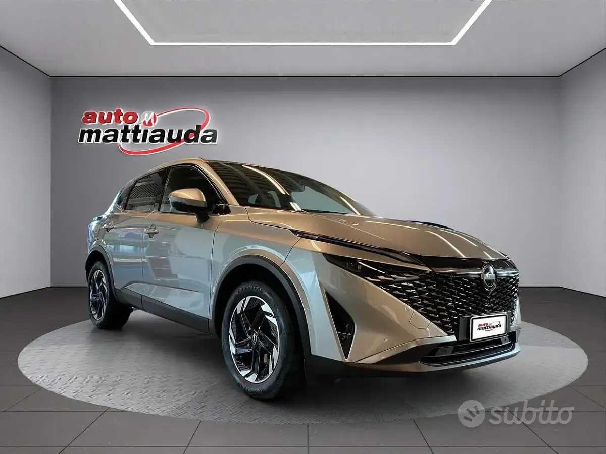 Usata Nissan Qashqai N-Connecta 140 CV (102 kW) 2025 Grigio SUV
