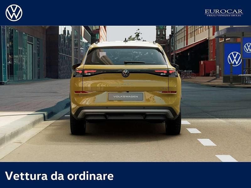 Nuova VW T-Roc Life 150 CV (110 kW) 2026 Canary yellow SUV