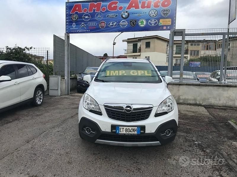 Usata Opel Mokka Cosmo 140 CV (102 kW) 2014 Bianco SUV