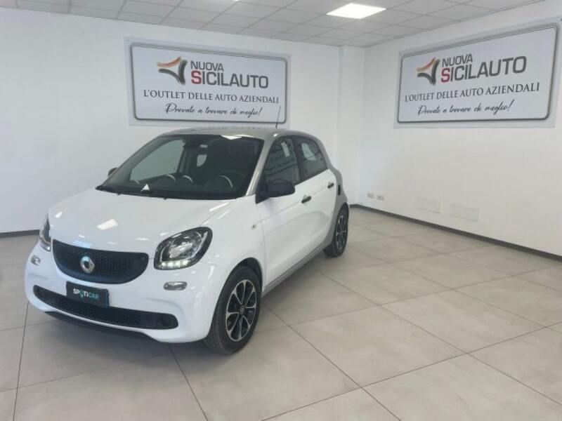 Usata Smart ForFour Passion 71 CV (52 kW) 2017 Bianco Utilitaria