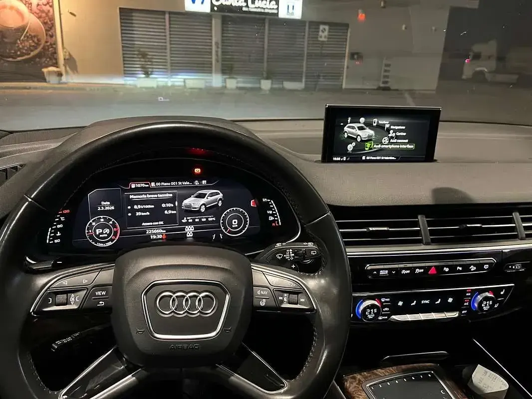 Begagnad Audi Q7 Business Plus 272 HK (200 kW) 2017 Silver SUV