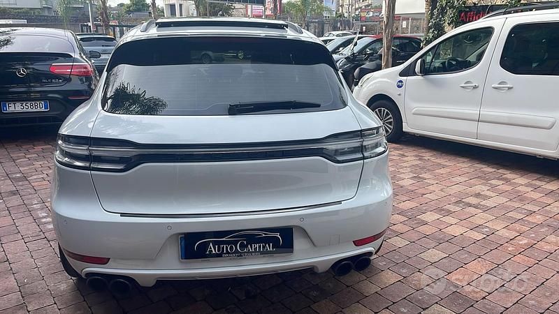 Usata Porsche Macan Turbo Performance Package 440 CV (323 kW) 2018 Bianco SUV