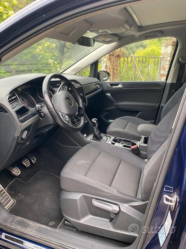 Occasion VW Touran Highline 150 PK (110 kW) 2020 MPV